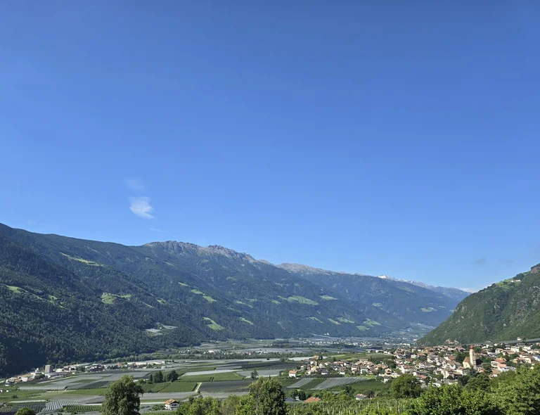 View to Vinschgau valley (photo), Merano and the mountain Nörderberg